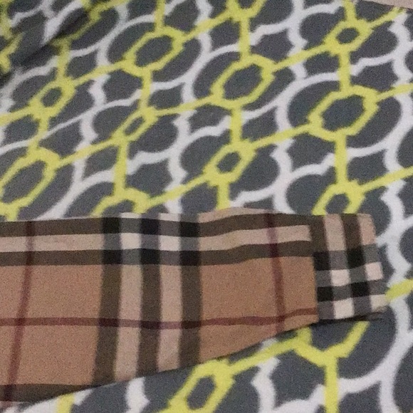 Authentic Burberry 👕 - Picture 12 of 13